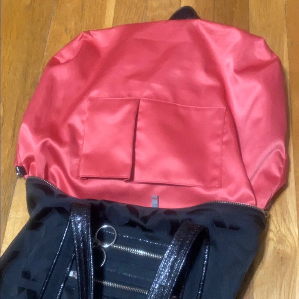 Coach Poppy Tote - Picture 3 of 7